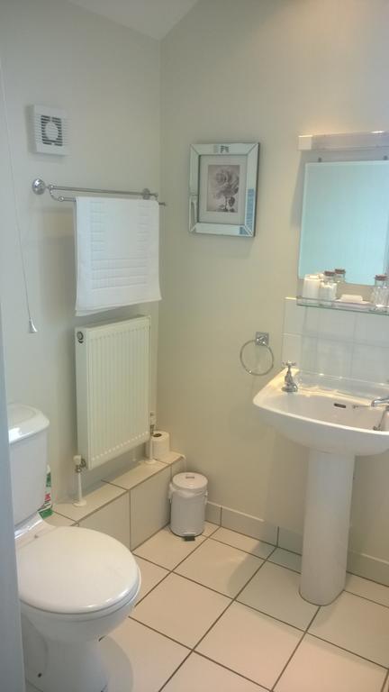 Troy House Bed & Breakfast Painswick Room photo